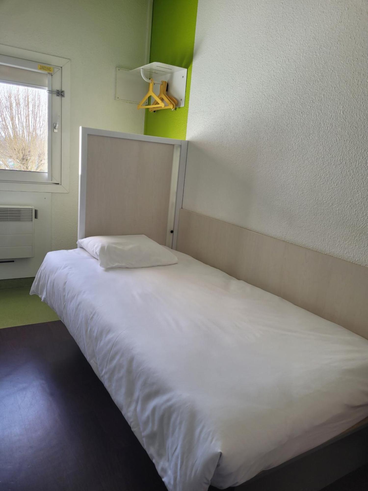 Tip Hotel Cambrai Ex Hotel F1 Buitenkant foto